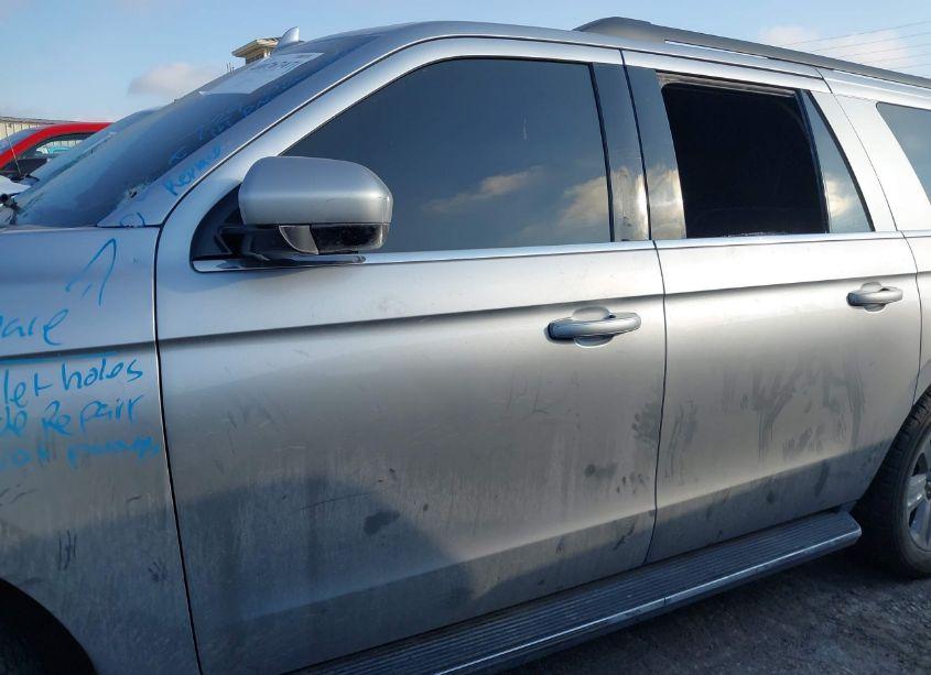 Photo 14 of 2022 Ford Expedition XLT MAX (VIN 1FMJK1JT4NEA58132)