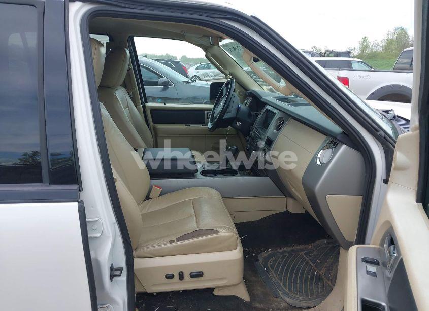 Photo 5 of 2016 Ford Expedition EL XLT (VIN 1FMJK1JT5GEF36903)