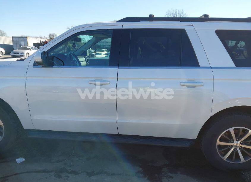 Photo 15 of 2018 Ford Expedition MAX XLT (VIN 1FMJK1JT5JEA27028)
