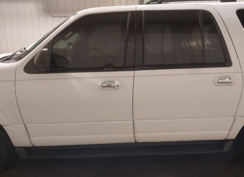 Photo 15 of 2015 Ford Expedition EL XLT (VIN 1FMJK1JT6FEF19428)