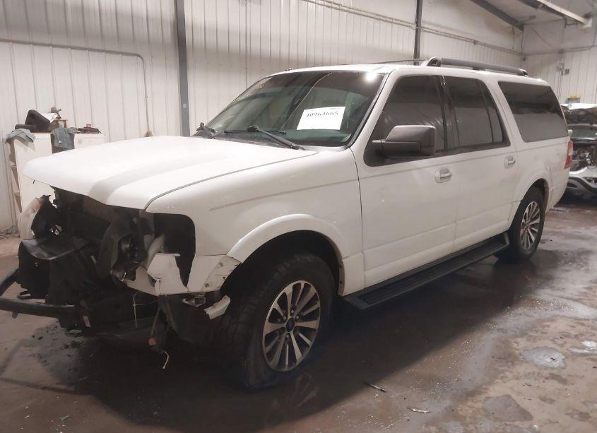 Photo 2 of 2015 Ford Expedition EL XLT (VIN 1FMJK1JT6FEF19428)