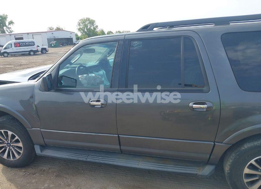 Photo 14 of 2017 Ford Expedition EL XLT (VIN 1FMJK1JT6HEA01144)