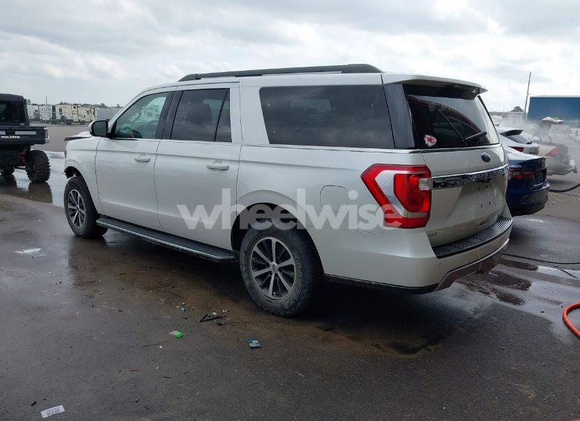 Photo 3 of 2018 Ford Expedition MAX XLT (VIN 1FMJK1JT6JEA43691)