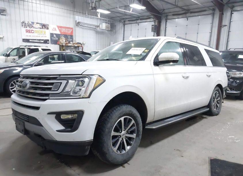 Photo 2 of 2021 Ford Expedition XLT MAX (VIN 1FMJK1JT6MEA81345)
