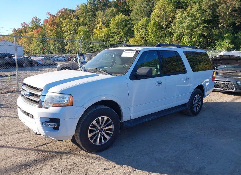 Photo 2 of 2017 Ford Expedition EL XLT (VIN 1FMJK1JT7HEA48926)