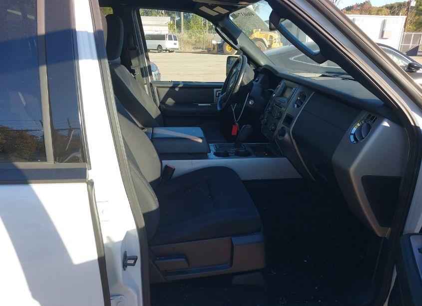 Photo 5 of 2017 Ford Expedition EL XLT (VIN 1FMJK1JT7HEA48926)