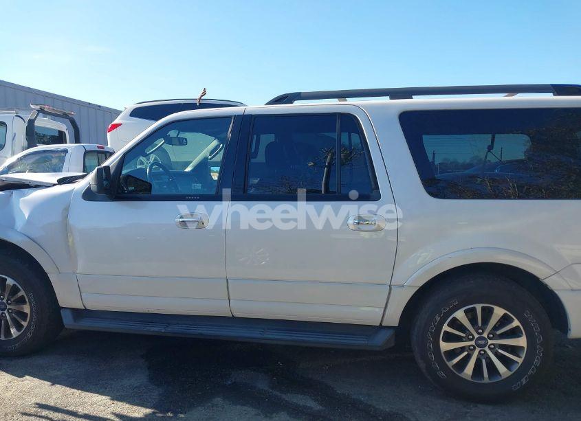 Photo 14 of 2017 Ford Expedition EL XLT (VIN 1FMJK1JT7HEA54287)