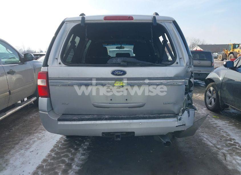 Photo 16 of 2017 Ford Expedition EL XLT (VIN 1FMJK1JT7HEA74751)