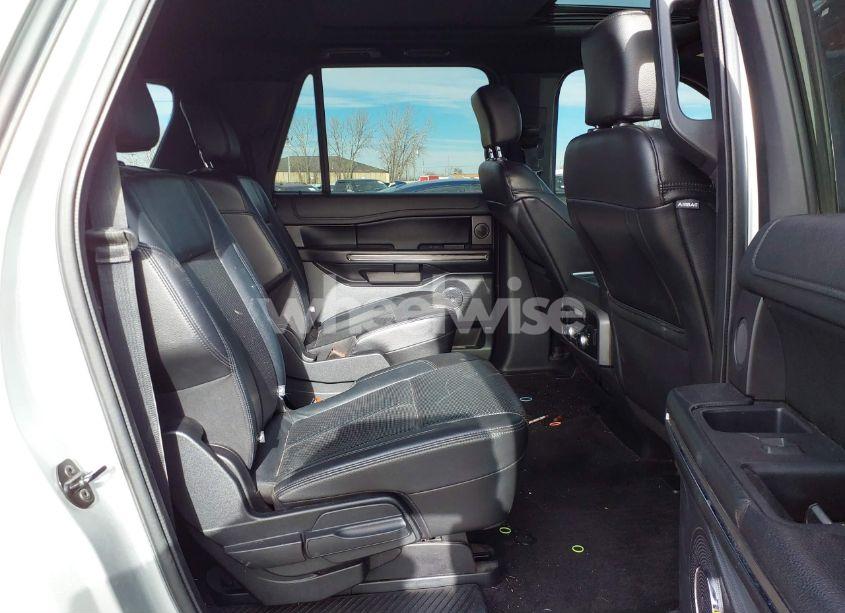 Photo 8 of 2018 Ford Expedition MAX XLT (VIN 1FMJK1JT7JEA26267)