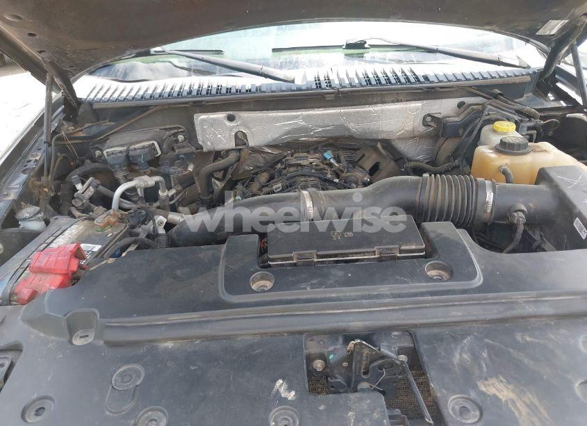 Photo 8 of 2016 Ford Expedition EL XLT (VIN 1FMJK1JT8GEF36524)