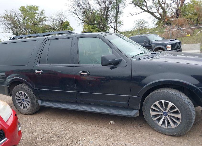Photo 13 of 2017 Ford Expedition EL XLT (VIN 1FMJK1JT8HEA83040)