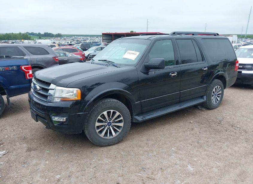Photo 2 of 2017 Ford Expedition EL XLT (VIN 1FMJK1JT8HEA83040)