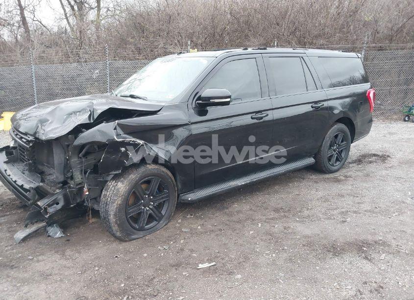 Photo 2 of 2019 Ford Expedition MAX XLT (VIN 1FMJK1JT8KEA12590)