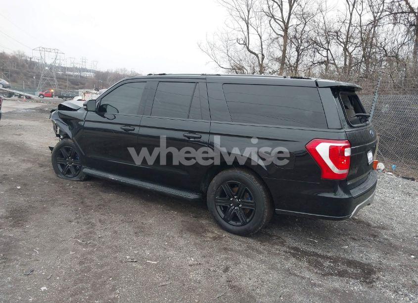 Photo 3 of 2019 Ford Expedition MAX XLT (VIN 1FMJK1JT8KEA12590)