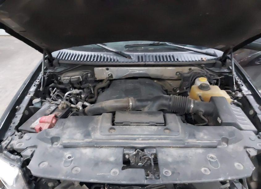 Photo 10 of 2016 Ford Expedition EL XLT (VIN 1FMJK1JT9GEF15827)