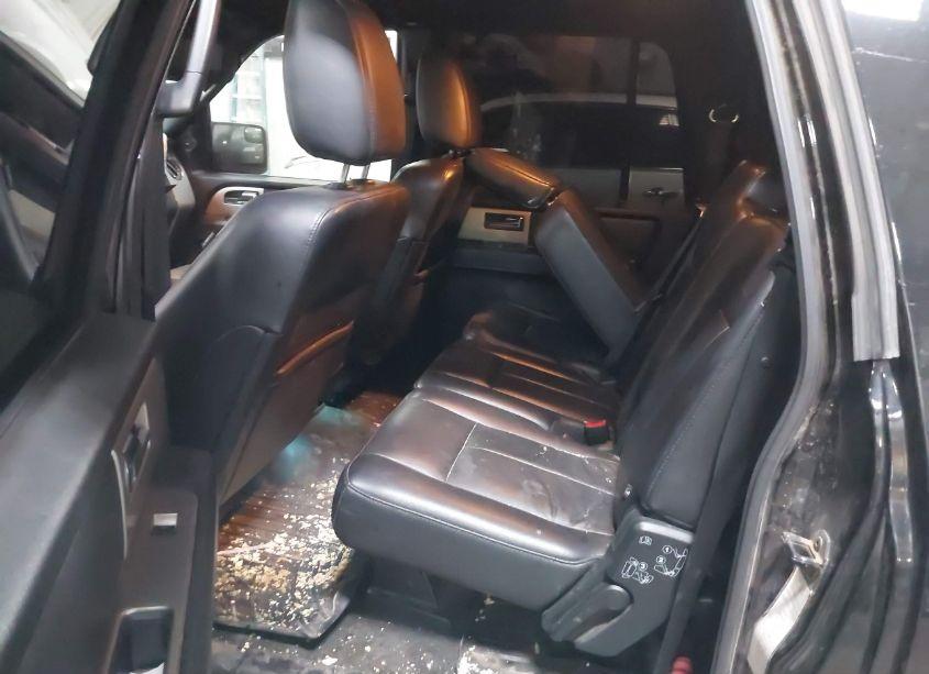 Photo 8 of 2016 Ford Expedition EL XLT (VIN 1FMJK1JT9GEF15827)