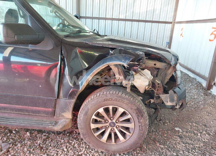 Photo 6 of 2017 Ford Expedition EL XLT (VIN 1FMJK1JT9HEA12221)