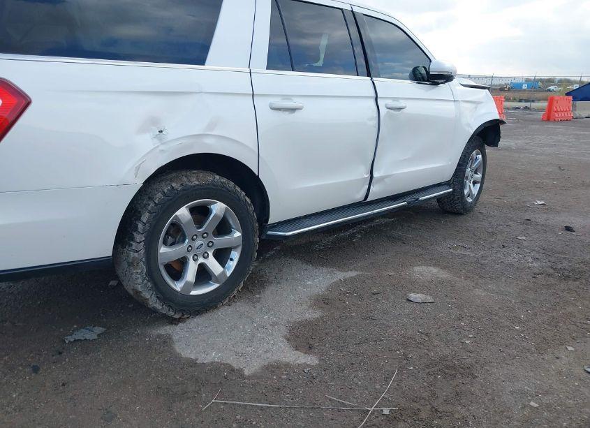 Photo 6 of 2018 Ford Expedition MAX XLT (VIN 1FMJK1JT9JEA39313)