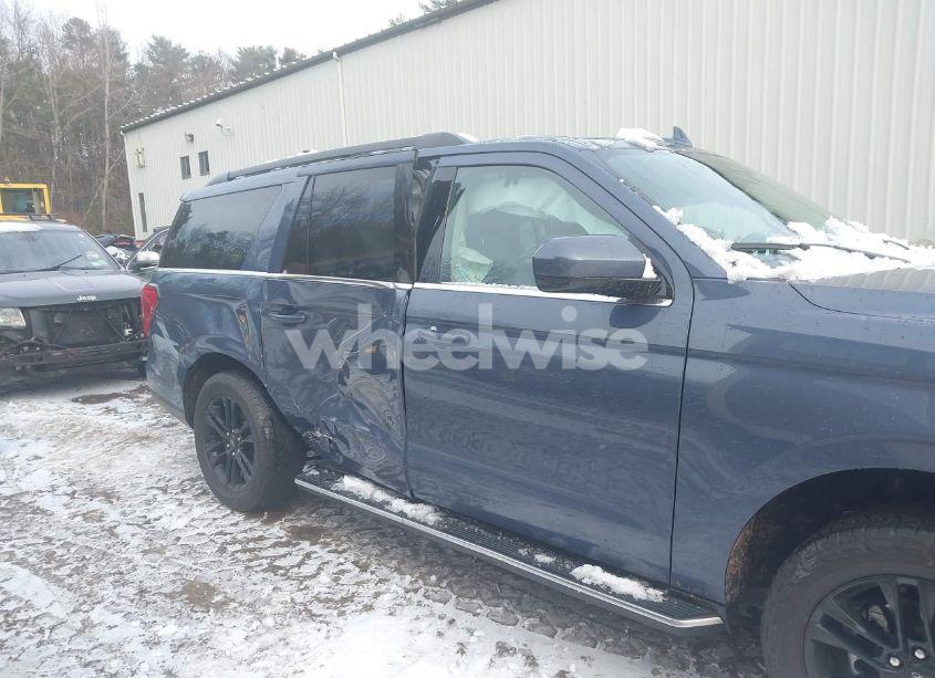 Photo 6 of 2022 Ford Expedition XLT MAX (VIN 1FMJK1JT9NEA54528)