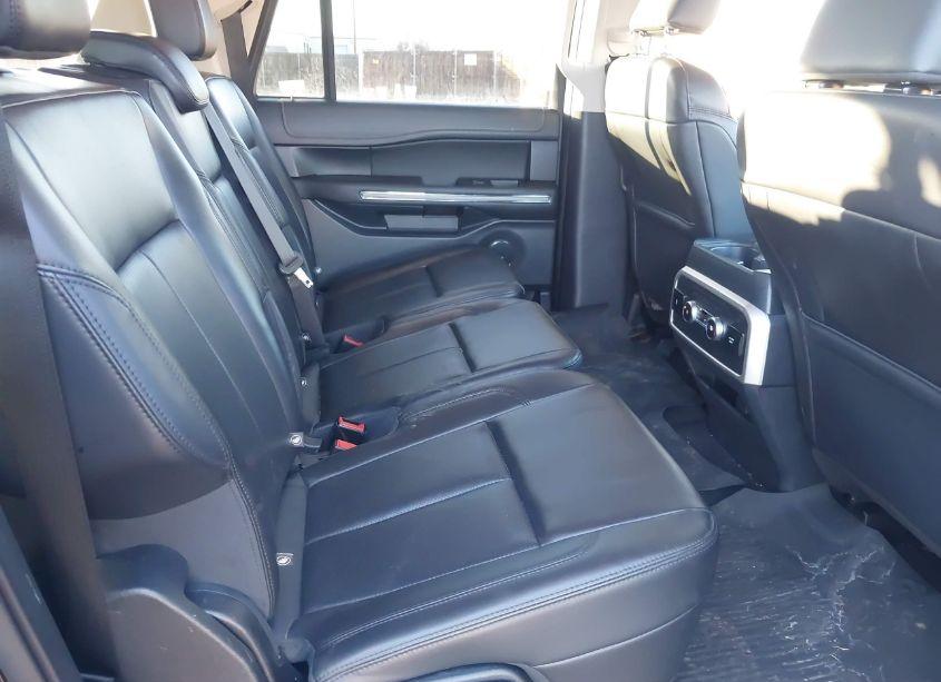 Photo 8 of 2022 Ford Expedition XLT MAX (VIN 1FMJK1JT9NEA58868)