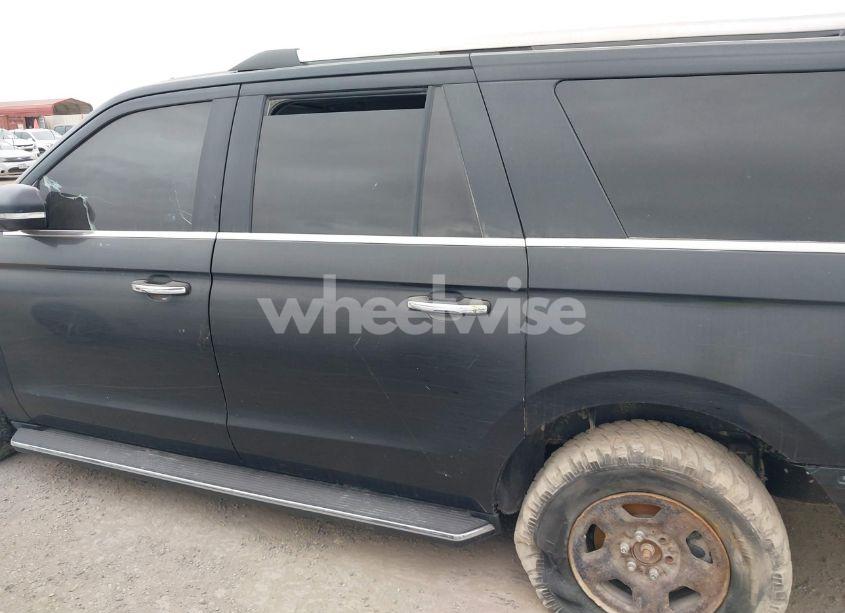 Photo 13 of 2023 Ford Expedition LIMITED MAX (VIN 1FMJK1K81PEA15199)