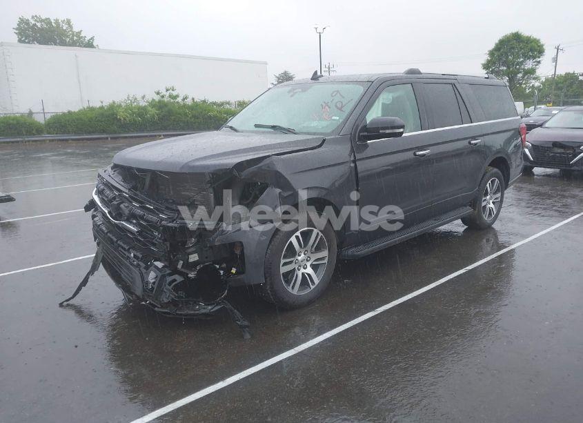 Photo 2 of 2024 Ford Expedition LIMITED MAX (VIN 1FMJK1K82REA57688)