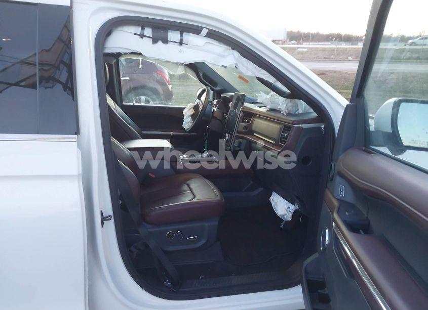 Photo 5 of 2023 Ford Expedition LIMITED MAX (VIN 1FMJK1K87PEA59532)