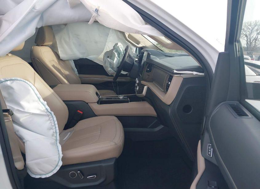 Photo 5 of 2023 Ford Expedition LIMITED MAX (VIN 1FMJK1K88PEA12297)
