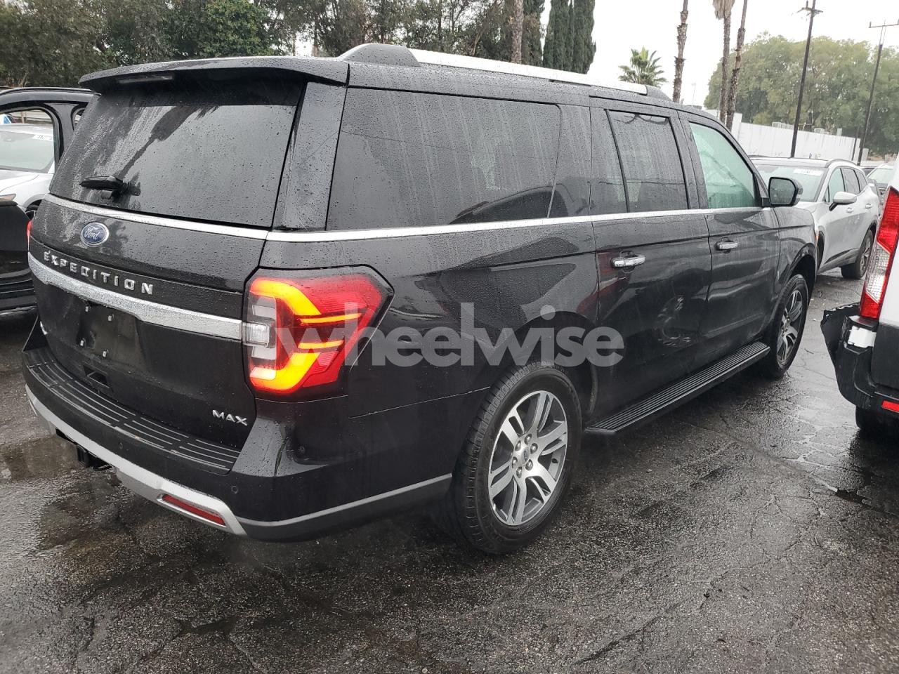 Photo 3 of 2024 FORD EXPEDITION MAX LIMITED (VIN 1FMJK1K88REA67268)