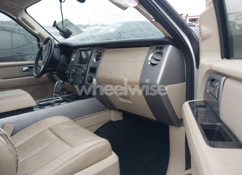Photo 5 of 2016 Ford Expedition EL LIMITED (VIN 1FMJK1KT2GEF07907)