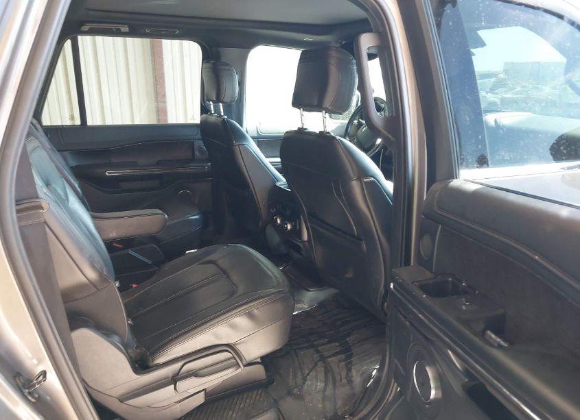 Photo 8 of 2019 Ford Expedition MAX LIMITED (VIN 1FMJK1KT2KEA68670)