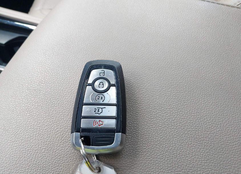 Photo 11 of 2022 Ford Expedition LIMITED MAX (VIN 1FMJK1KT2NEA58032)