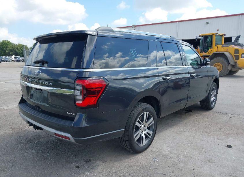 Photo 4 of 2022 Ford Expedition LIMITED MAX (VIN 1FMJK1KT2NEA58032)