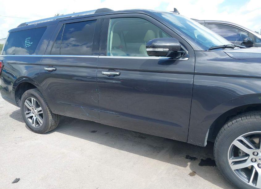 Photo 6 of 2022 Ford Expedition LIMITED MAX (VIN 1FMJK1KT2NEA58032)