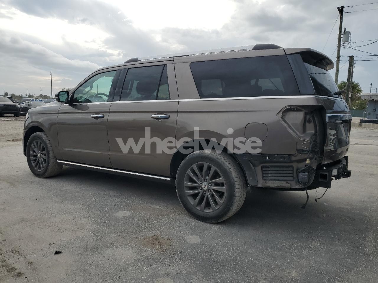 Photo 2 of 2019 FORD EXPEDITION MAX LIMITED (VIN 1FMJK1KT4KEA38246)