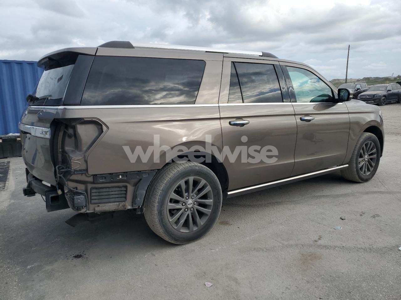 Photo 3 of 2019 FORD EXPEDITION MAX LIMITED (VIN 1FMJK1KT4KEA38246)