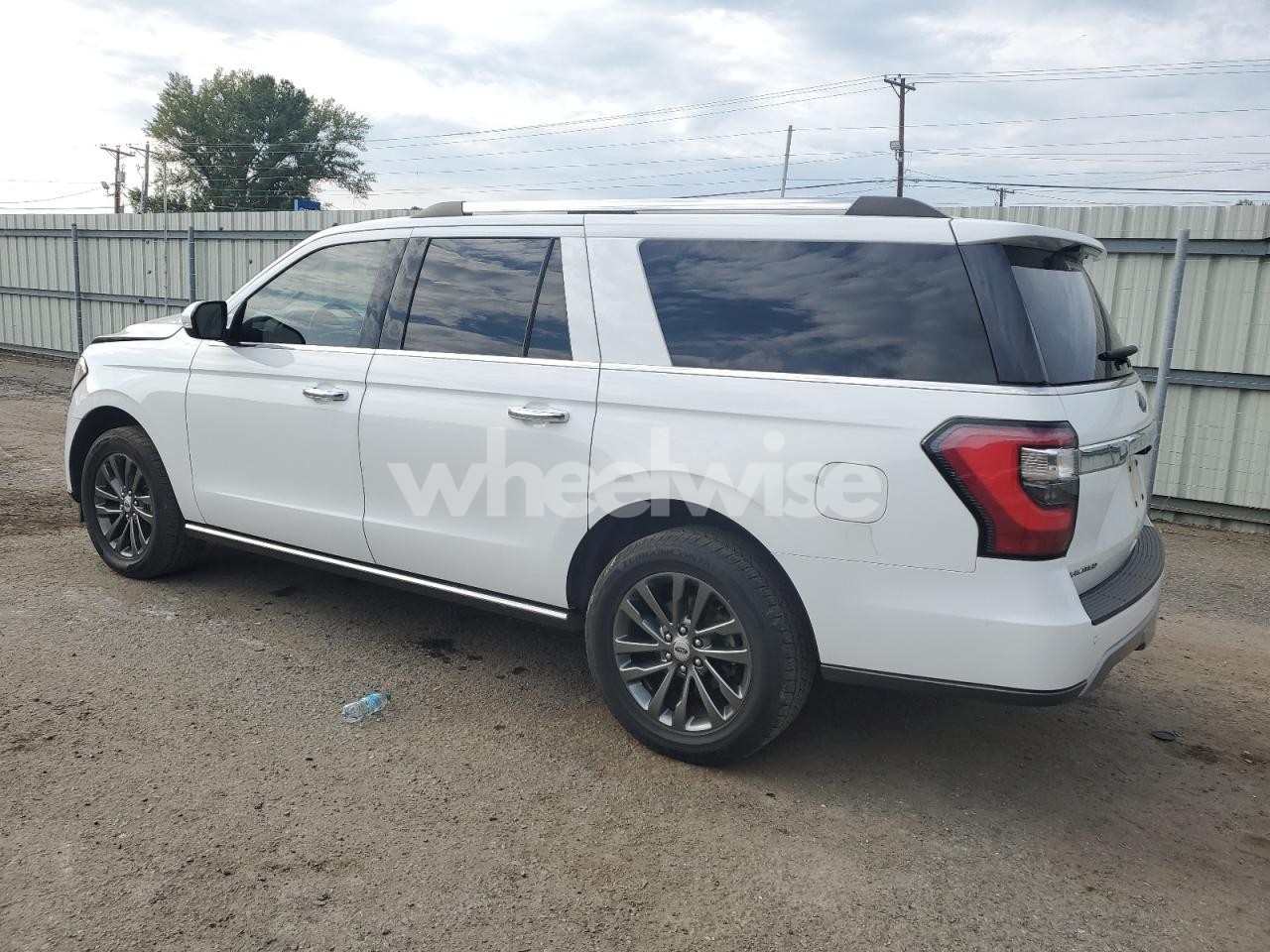 Photo 2 of 2020 FORD EXPEDITION MAX LIMITED (VIN 1FMJK1KT5LEA19917)