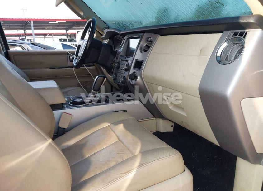 Photo 5 of 2017 Ford Expedition EL LIMITED (VIN 1FMJK1KT7HEA17657)