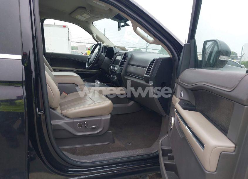 Photo 5 of 2020 Ford Expedition LIMITED MAX (VIN 1FMJK1KT8LEA11679)