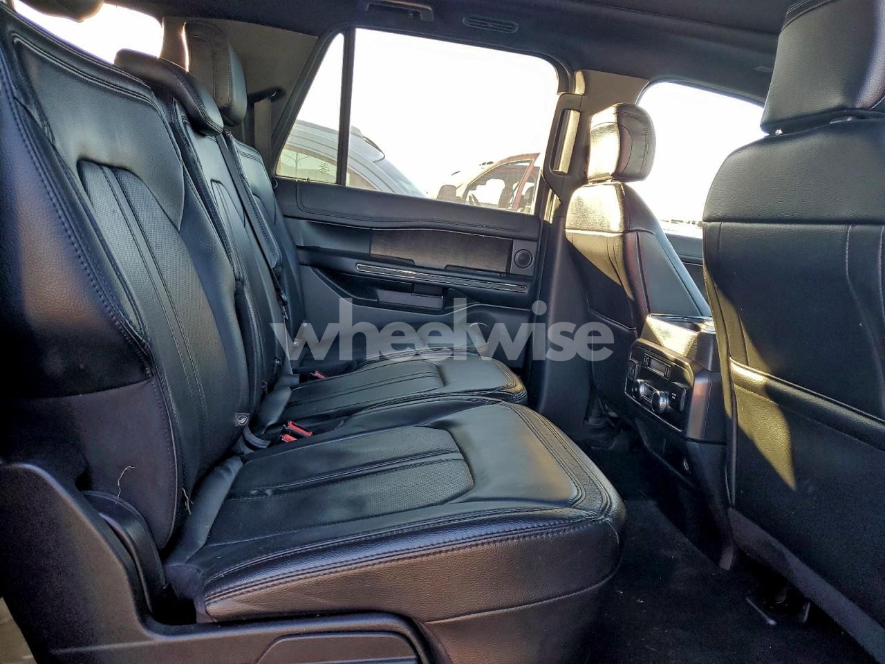 Photo 11 of 2020 FORD EXPEDITION MAX LIMITED (VIN 1FMJK1KT8LEA39207)