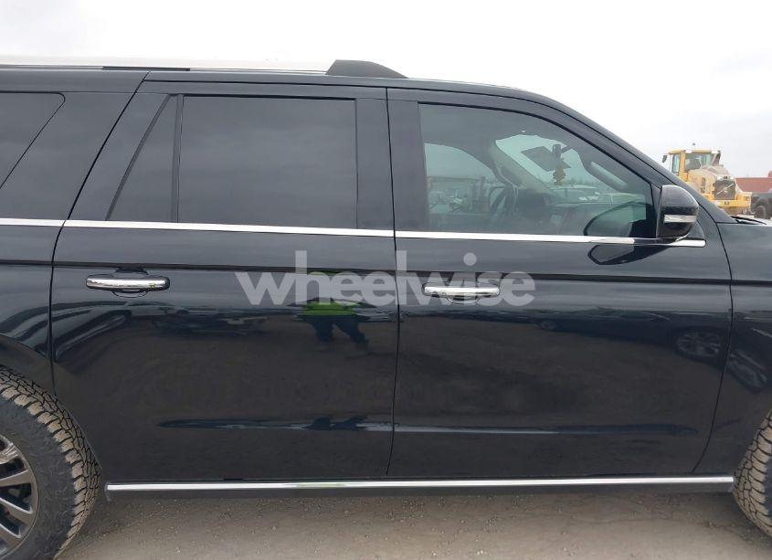 Photo 13 of 2020 Ford Expedition LIMITED MAX (VIN 1FMJK1KT8LEA87483)