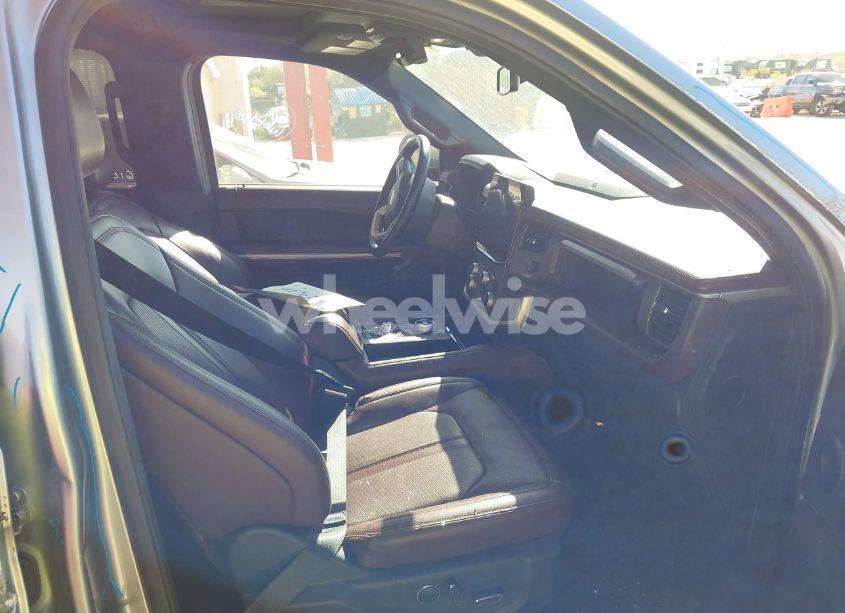 Photo 5 of 2022 Ford Expedition LIMITED MAX (VIN 1FMJK1KT8NEA27089)