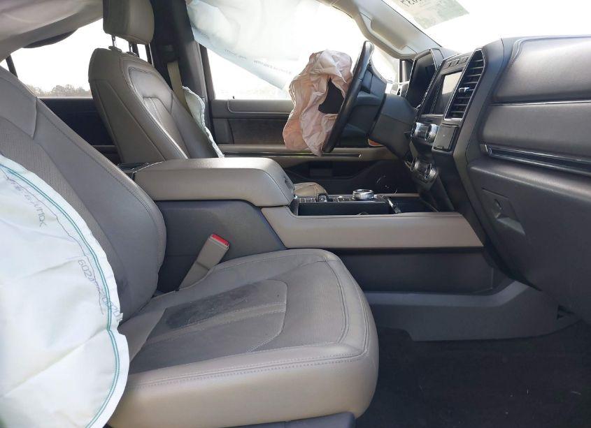 Photo 5 of 2019 Ford Expedition MAX LIMITED (VIN 1FMJK1KT9KEA34497)