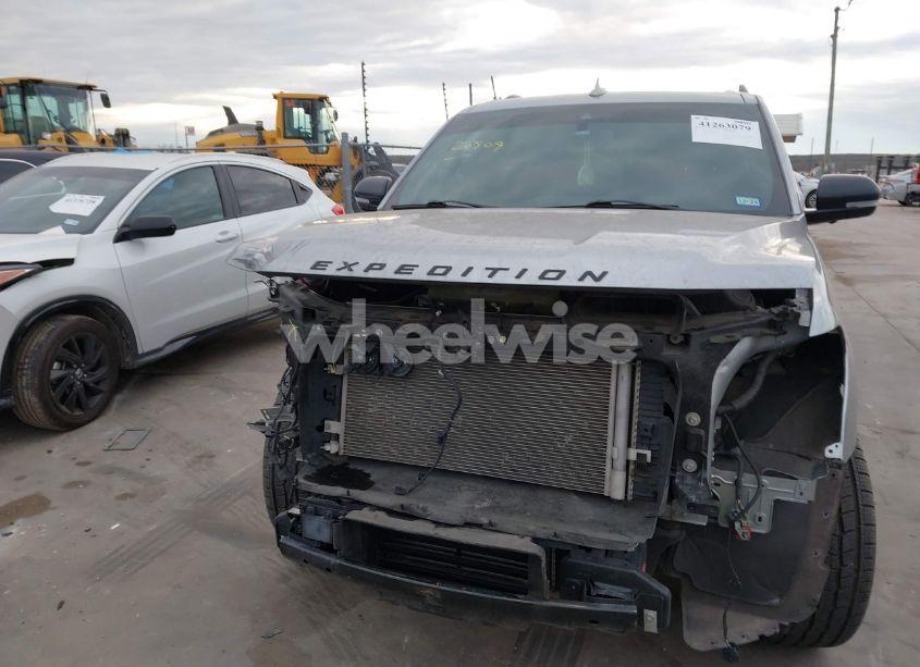 Photo 13 of 2021 Ford Expedition LIMITED MAX (VIN 1FMJK1KT9MEA66904)