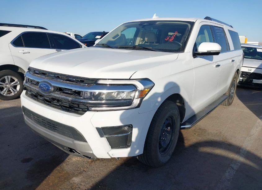 Photo 2 of 2022 Ford Expedition LIMITED MAX (VIN 1FMJK1KTXNEA58019)