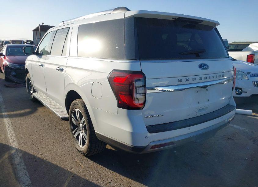 Photo 3 of 2022 Ford Expedition LIMITED MAX (VIN 1FMJK1KTXNEA58019)