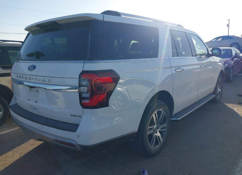 Photo 4 of 2022 Ford Expedition LIMITED MAX (VIN 1FMJK1KTXNEA58019)