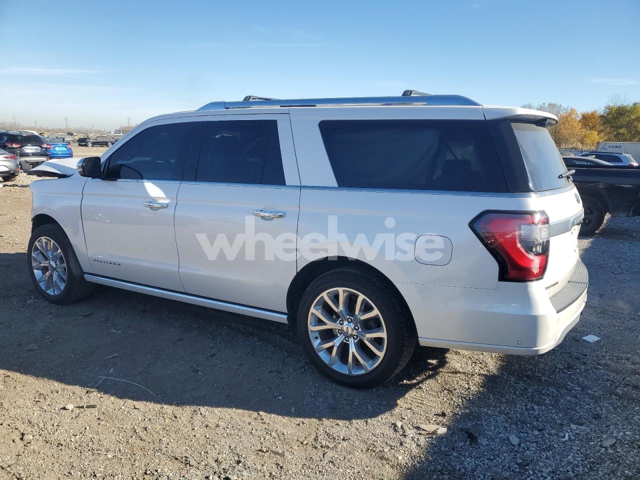 Photo 2 of 2018 FORD EXPEDITION MAX PLATINUM (VIN 1FMJK1LTXJEA62533)