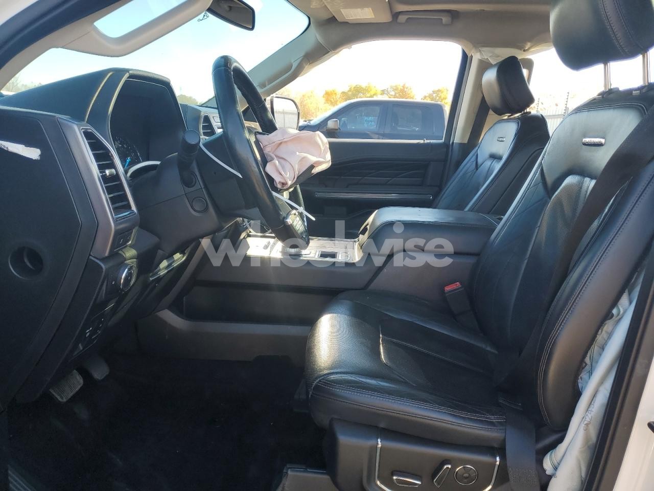 Photo 7 of 2018 FORD EXPEDITION MAX PLATINUM (VIN 1FMJK1LTXJEA62533)
