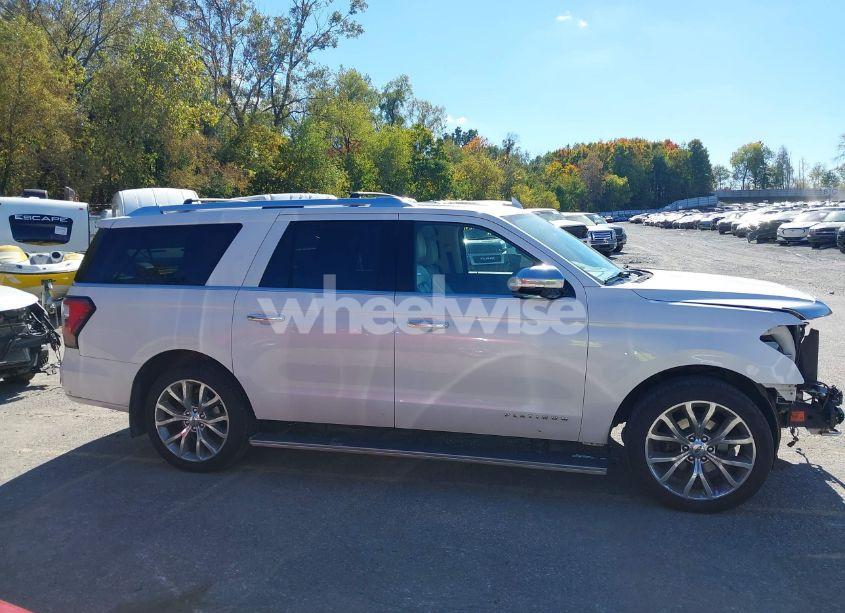 Photo 13 of 2018 Ford Expedition MAX PLATINUM (VIN 1FMJK1MT0JEA08687)
